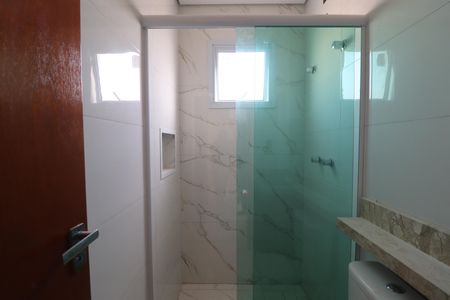 Casa de condomínio à venda com 129m², 3 quartos e 2 vagasBanheiro 2