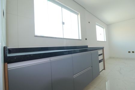 Casa de condomínio à venda com 129m², 3 quartos e 2 vagasCozinha