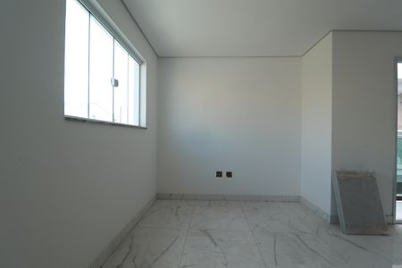 Casa de condomínio à venda com 129m², 3 quartos e 2 vagasSala