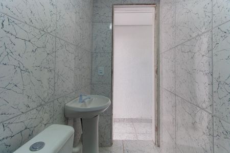 Apartamento para alugar com 55m², 2 quartos e sem vagaBanheiro