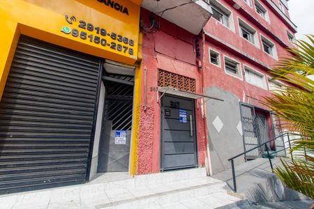 Apartamento para alugar com 55m², 2 quartos e sem vagaFachada