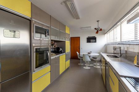 Apartamento à venda com 158m², 3 quartos e 2 vagasCozinha