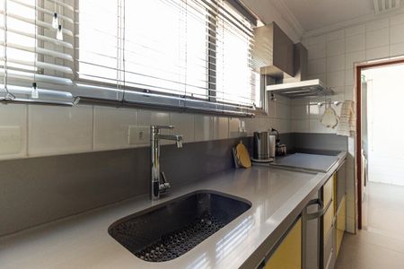 Apartamento à venda com 158m², 3 quartos e 2 vagasCozinha