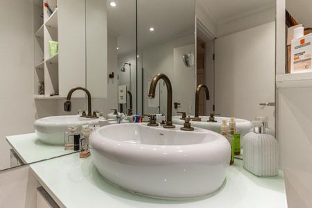 Apartamento à venda com 158m², 3 quartos e 2 vagasBanheiro Social