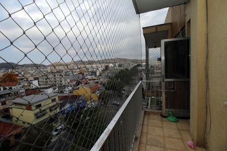 Apartamento à venda com 90m², 2 quartos e 1 vagaVaranda