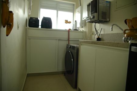 Apartamento à venda com 93m², 2 quartos e 2 vagasLavanderia