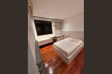 Suíte 3 de apartamento à venda com 3 quartos, 310m² em Real Parque, São Paulo