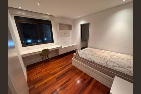 Suíte 2 de apartamento à venda com 3 quartos, 310m² em Real Parque, São Paulo