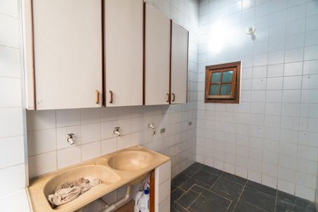 Casa para alugar com 400m², 5 quartos e 5 vagasCasa 2 - Área de Serviço