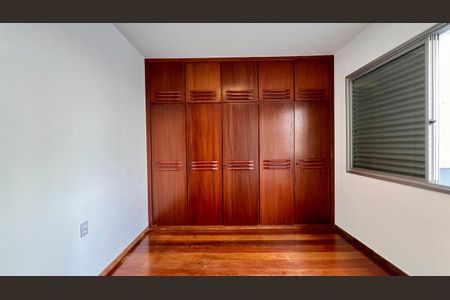 Apartamento à venda com 270m², 3 quartos e 2 vagasQuarto 2