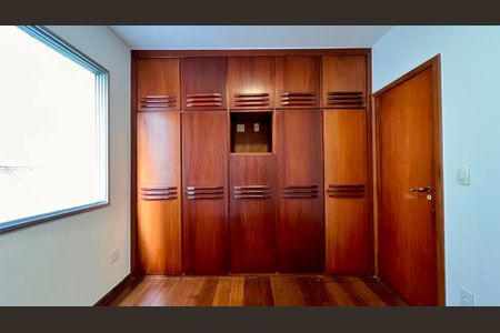Apartamento à venda com 270m², 3 quartos e 2 vagasQuarto 1