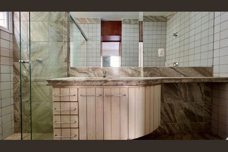 Apartamento à venda com 270m², 3 quartos e 2 vagasBanheiro