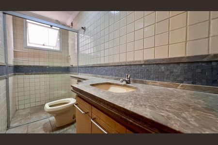 Apartamento à venda com 270m², 3 quartos e 2 vagasBanheiro