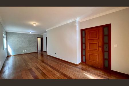 Apartamento à venda com 270m², 3 quartos e 2 vagasSala