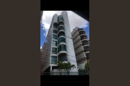 Apartamento à venda com 240m², 3 quartos e 2 vagas Apartamento à venda com 240m², 3 quartos e 2 vagasFachada