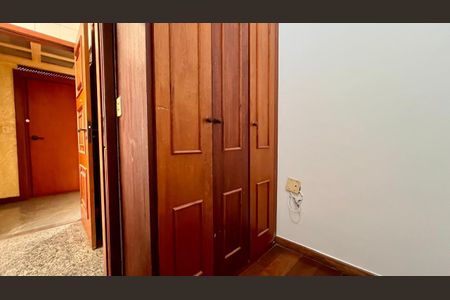 Apartamento à venda com 270m², 3 quartos e 2 vagasEntrada
