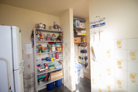 Apartamento à venda com 49m², 2 quartos e 1 vaga Apartamento à venda com 49m², 2 quartos e 1 vagaCozinha e Área de Serviço