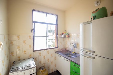 Apartamento à venda com 49m², 2 quartos e 1 vaga Apartamento à venda com 49m², 2 quartos e 1 vagaCozinha e Área de Serviço