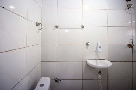 Banheiro de casa para alugar com 1 quarto, 45m² em Conceição, Diadema