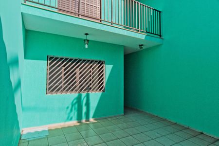 Casa para alugar com 125m², 3 quartos e 2 vagas Casa para alugar com 125m², 3 quartos e 2 vagasÁrea externa