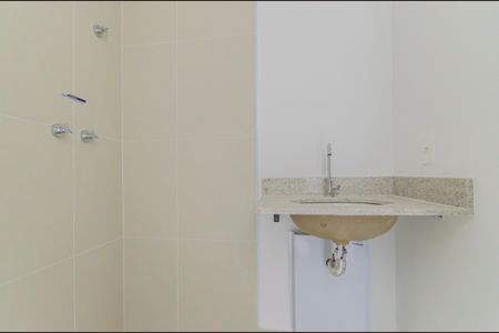 Studio à venda com 27m², 1 quarto e sem vaga Studio à venda com 27m², 1 quarto e sem vagaBanheiro Social