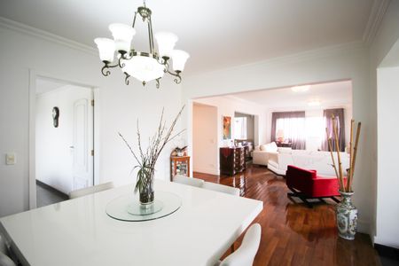 Apartamento para alugar com 262m², 3 quartos e 5 vagasSala de Jantar