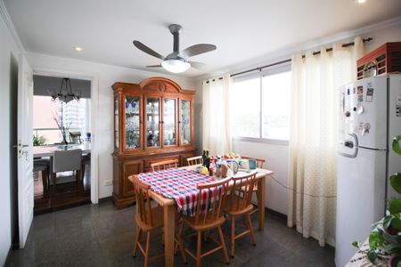 Apartamento para alugar com 262m², 3 quartos e 5 vagasCopa 