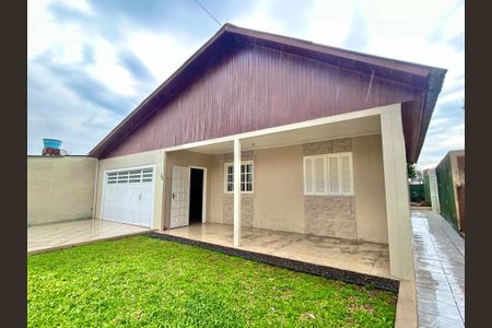 Casa à venda com 141m², 3 quartos e 2 vagasFachada