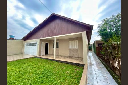 Casa à venda com 141m², 3 quartos e 2 vagasFachada