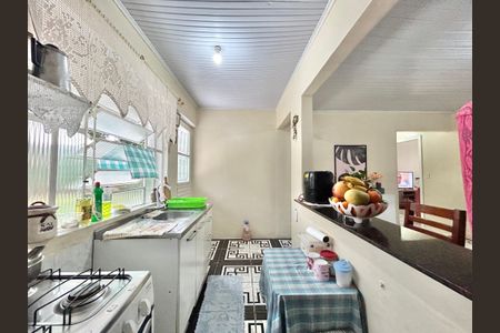 Casa à venda com 141m², 3 quartos e 2 vagasCozinha