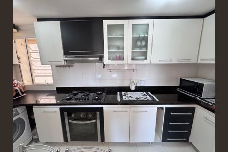 Apartamento à venda com 68m², 2 quartos e sem vaga Apartamento à venda com 68m², 2 quartos e sem vagaCozinha
