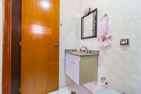 Casa para alugar com 195m², 4 quartos e 3 vagas Casa para alugar com 195m², 4 quartos e 3 vagasBanheiro - Suíte 3
