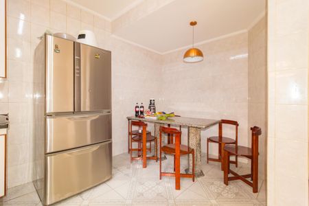 Casa para alugar com 195m², 4 quartos e 3 vagas Casa para alugar com 195m², 4 quartos e 3 vagasCozinha