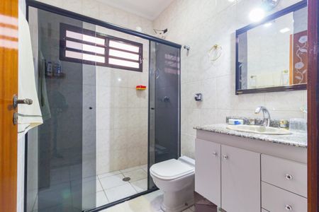 Casa para alugar com 195m², 4 quartos e 3 vagas Casa para alugar com 195m², 4 quartos e 3 vagasBanheiro - Suíte 1