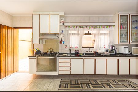 Casa para alugar com 195m², 4 quartos e 3 vagas Casa para alugar com 195m², 4 quartos e 3 vagasCozinha