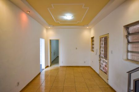 Apartamento para alugar com 90m², 2 quartos e sem vagaSala