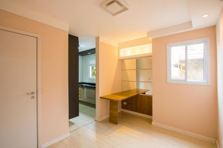 Sala de apartamento para alugar com 2 quartos, 45m² em Vila Alpina, Santo André