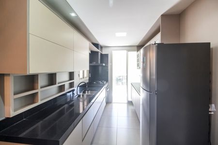Apartamento para alugar com 130m², 2 quartos e 2 vagasCozinha