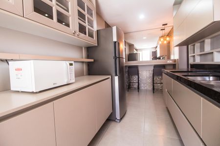 Apartamento para alugar com 130m², 2 quartos e 2 vagasCozinha