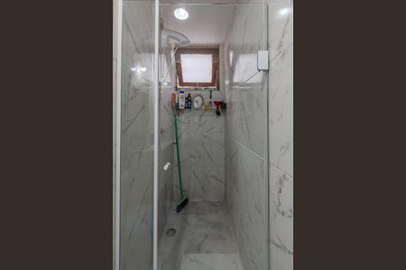 Banheiro de apartamento à venda com 2 quartos, 91m² em Partenon, Porto Alegre