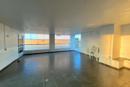 Apartamento para alugar com 96m², 3 quartos e 2 vagas Apartamento para alugar com 96m², 3 quartos e 2 vagasÁrea comum - Salão de festas
