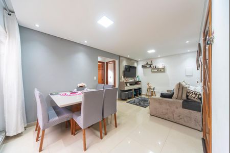 Sala de apartamento à venda com 2 quartos, 64m² em Parque das Nações, Santo André