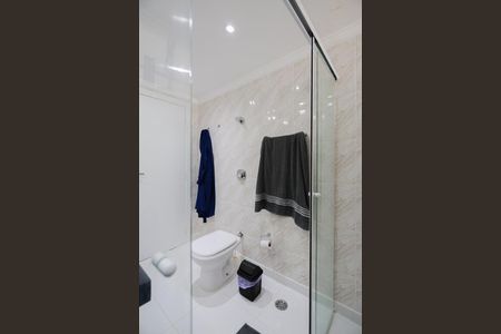 Apartamento à venda com 130m², 3 quartos e 2 vagasBanheiro social