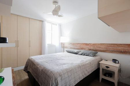 Apartamento à venda com 130m², 3 quartos e 2 vagasQuarto 2