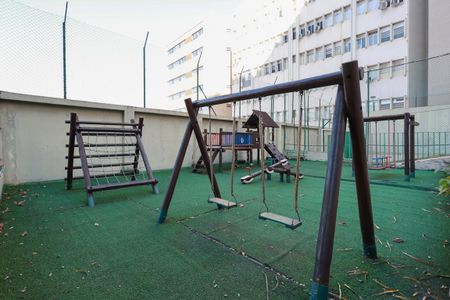 Apartamento à venda com 130m², 3 quartos e 2 vagasÁrea comum - Playground