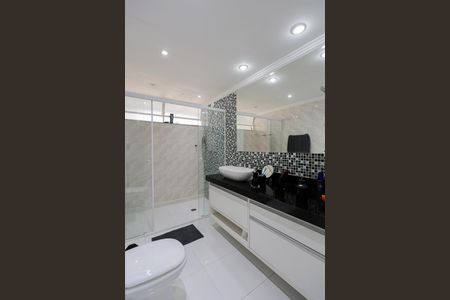 Apartamento à venda com 130m², 3 quartos e 2 vagasBanheiro social