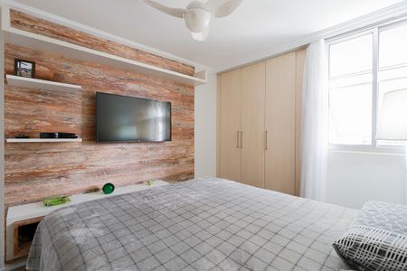 Apartamento à venda com 130m², 3 quartos e 2 vagasQuarto 2