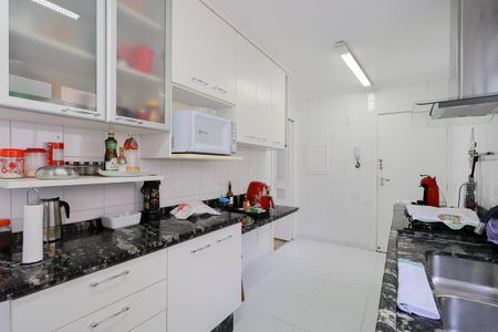 Apartamento à venda com 130m², 3 quartos e 2 vagasCozinha