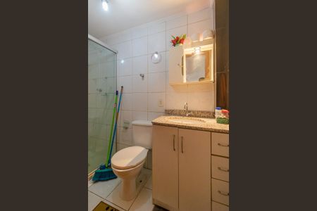 Banheiro de apartamento para alugar com 1 quarto, 50m² em Centro Histórico, Porto Alegre