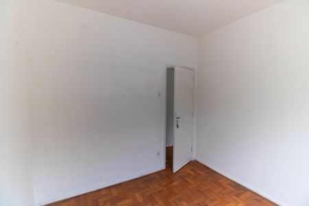 Apartamento à venda com 95m², 3 quartos e 1 vagaQuarto 2